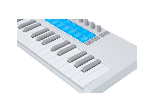 novation-launchkey-mini-37-mk4-wh_6920868a28d6d.jpg