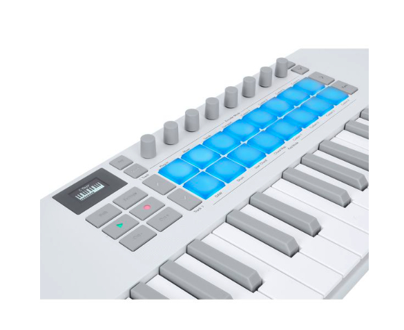 novation-launchkey-mini-37-mk4-wh_6920868c8c675.jpg
