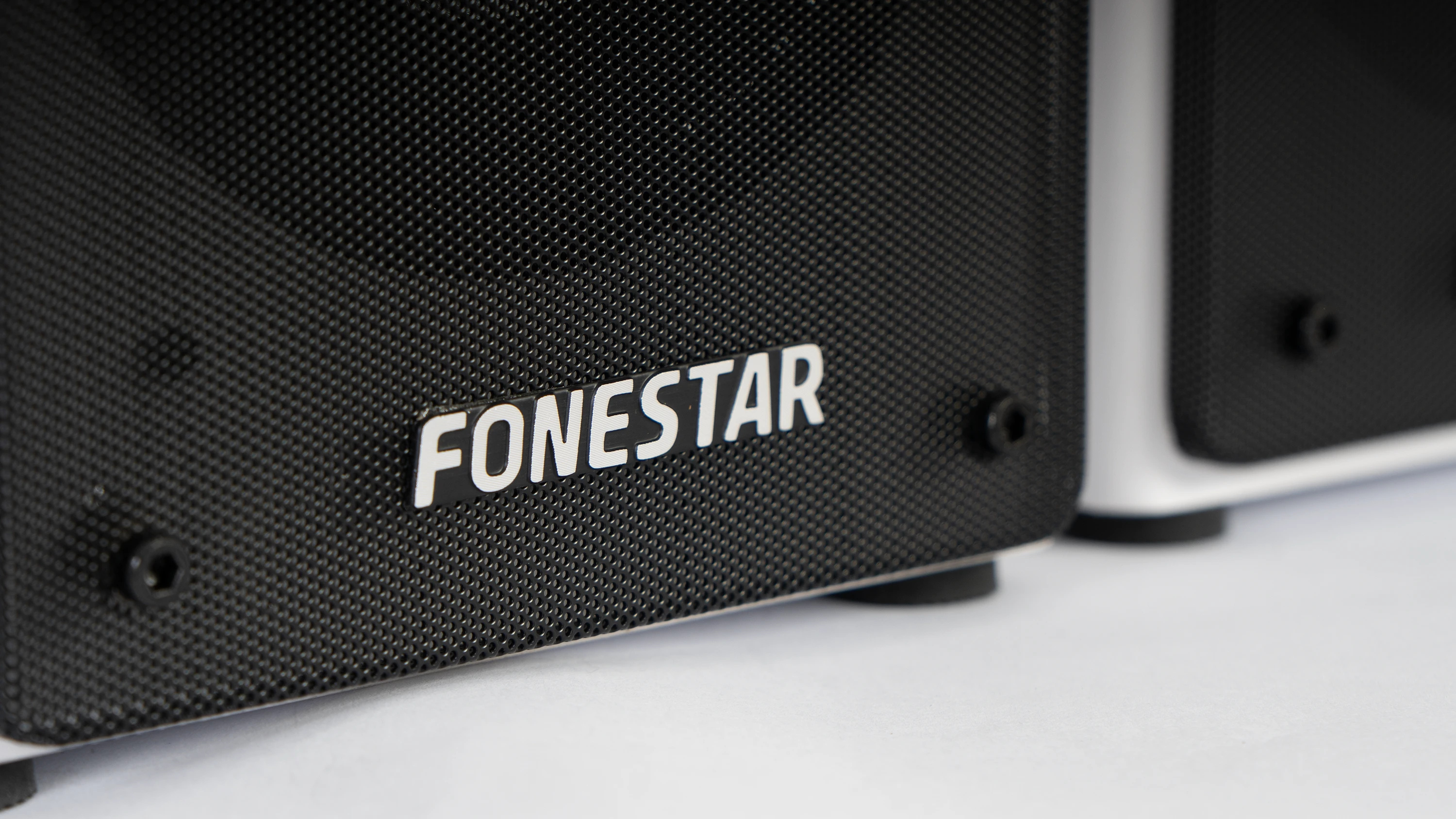 par-de-colunas-ativas-hi-fi-class-220b-brancas_6ac66b905d53e.jpg