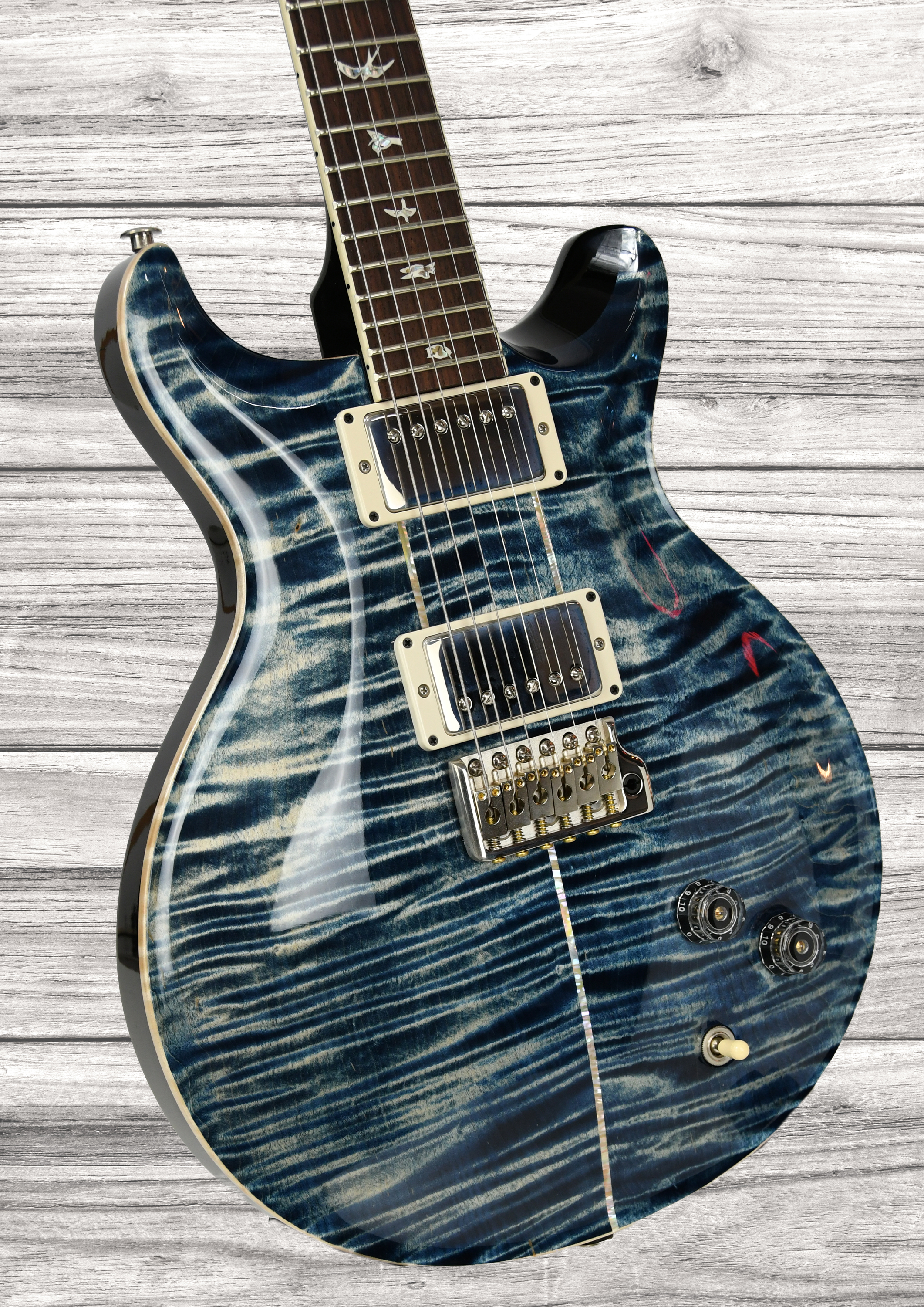 prs-santana-retro-faded-whale-blue_68fa3120b876a.jpg