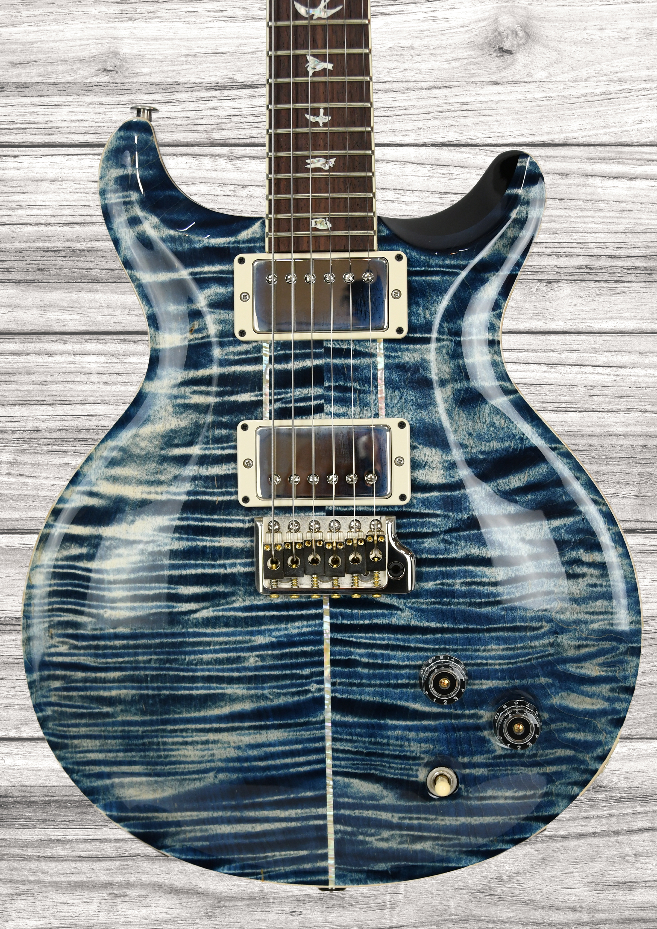 prs-santana-retro-faded-whale-blue_68fa3123ae18a.jpg
