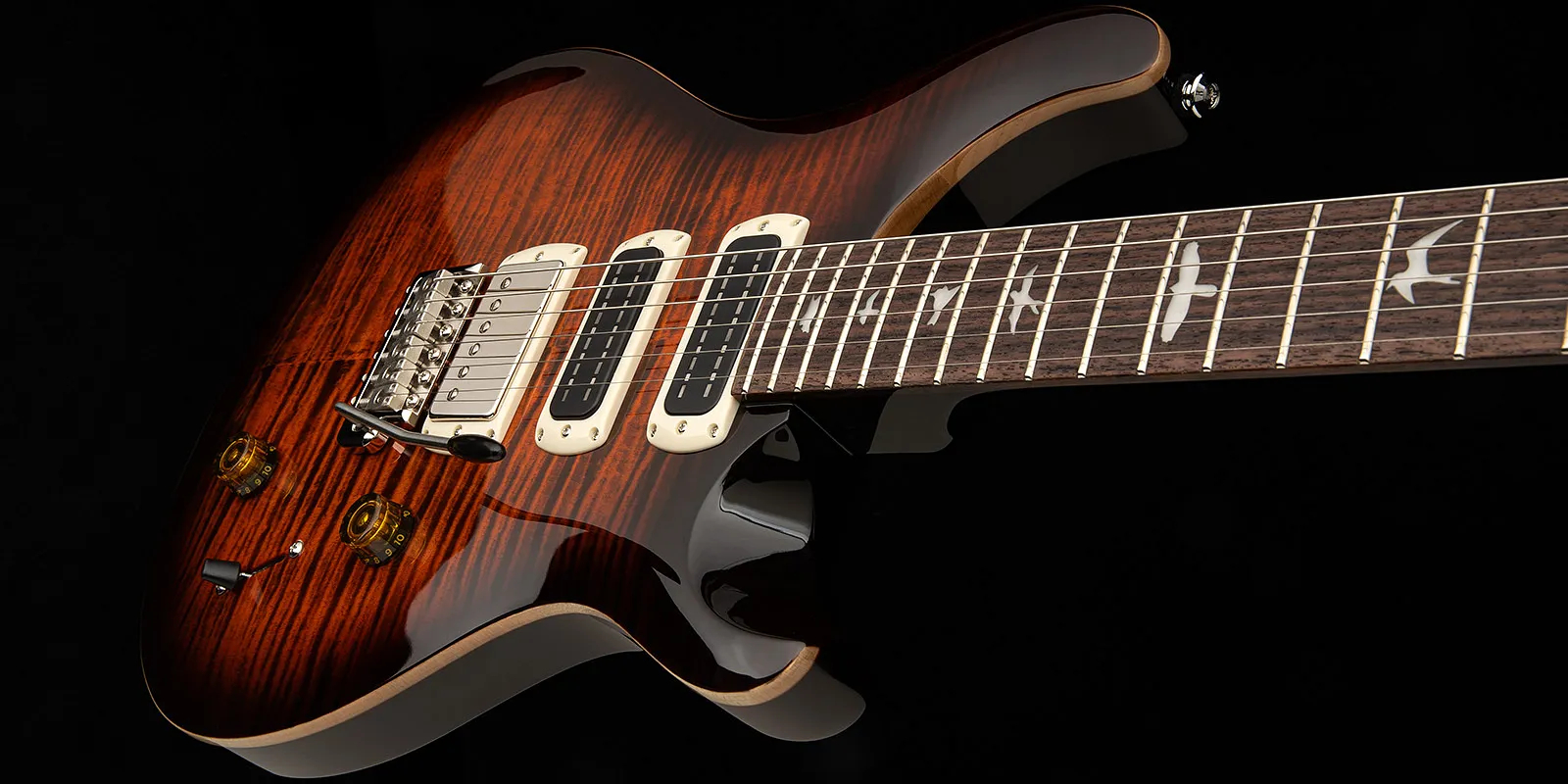 prs-se-studio-orange-tiger-smokeburst-2026_69cb9264e1e67.jpg