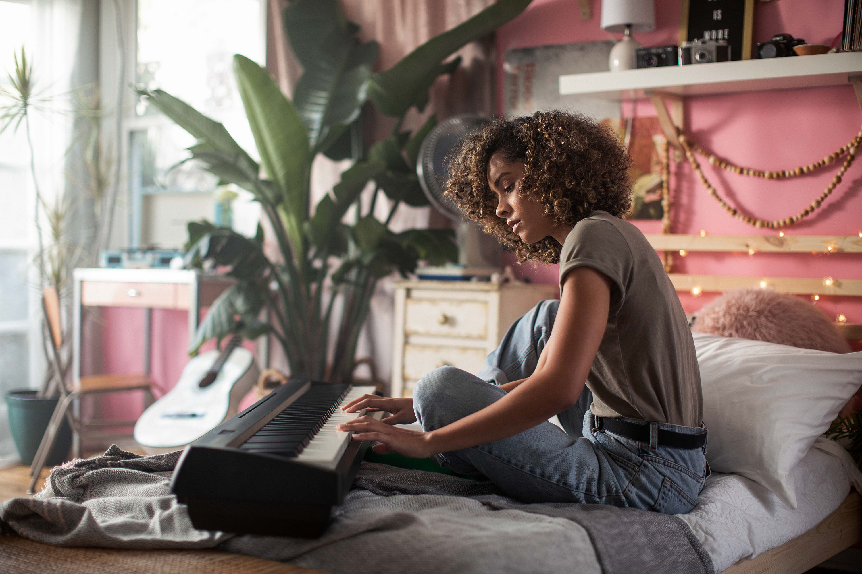 roland-fp-10-bk-piano-digital-eletrico-bluetooth-portatil-colunas-tablet_60abccac2e703.jpg