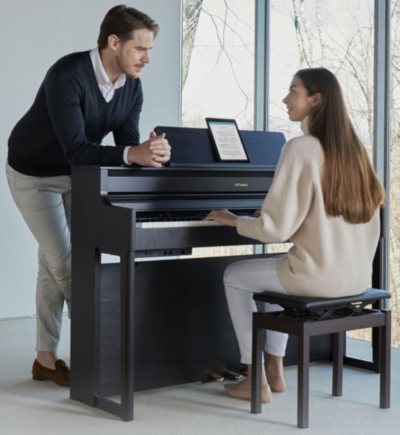 roland-hp704-dr-dark-rosewood-piano-eletrico-vertical_60255677c5bd3.png