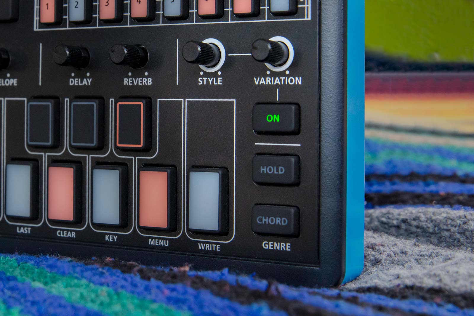 roland-j-6-sequenciador-de-acordes-aira-compact_62b1d9f6b95c7.jpg