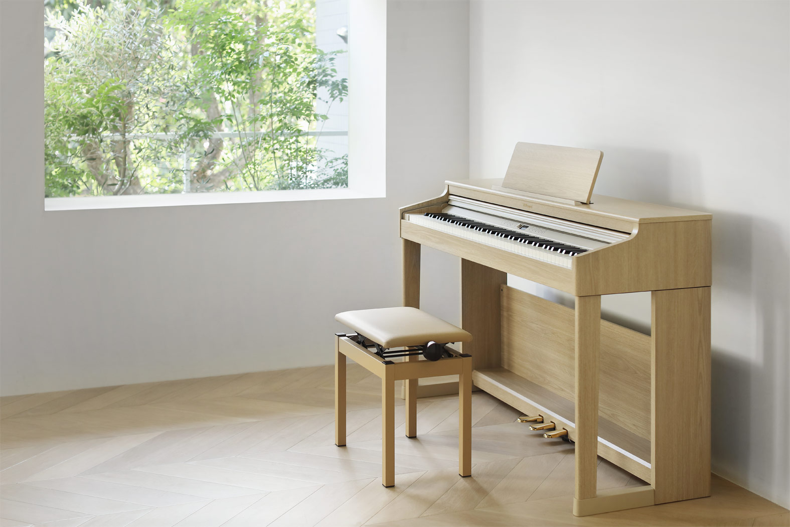 roland-rp701-cb-piano-electronico-vertical-em-preto-acetinado_60410d0974a53.jpg