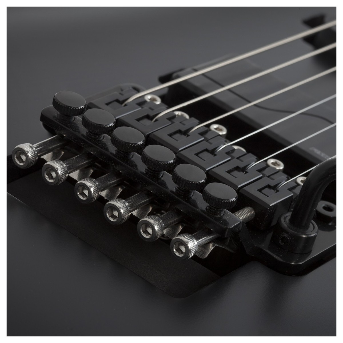 schecter-c-1-fr-s-sls-evil-twin-preto-acetinado_6a06f5d9ca078.jpg