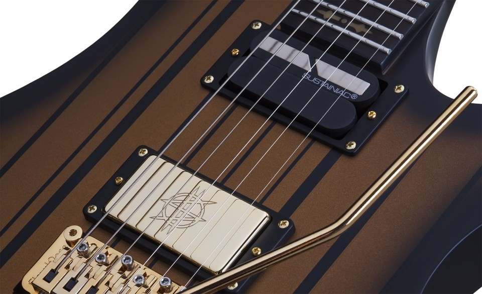schecter-synyster-custom-s_6a034ceb2624a.jpg