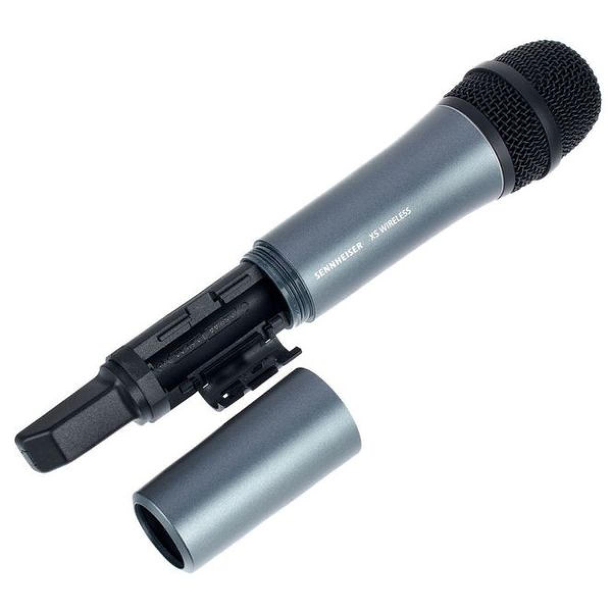 sennheiser-xsw-1-835-dual-a-band-vocal_68d684a9982f8.jpg