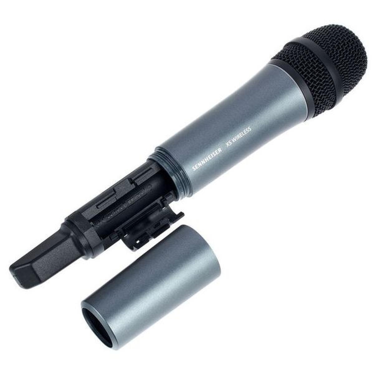sennheiser-xsw-1-835-dual-a-band-vocal_68d684a9982f8.png