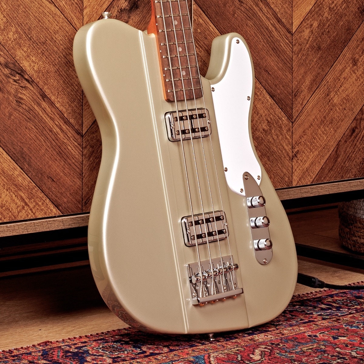 shergold-telstar-standard-bass-sbt14-champagne-gold-gloss_6915c9a410a9f.jpg