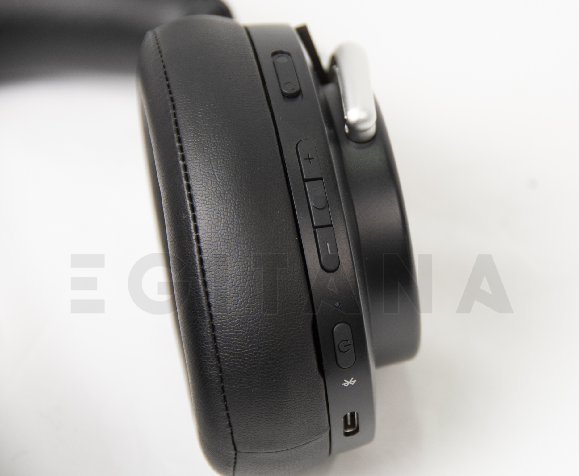 shure-aonic-50-bk_6076b54aea7b3.jpg