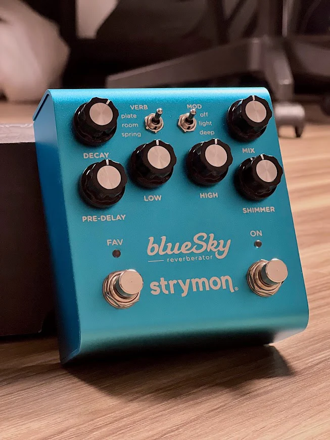 strymon-bluesky-2fsr-reverberator_69cb9a7ba2fc8.png