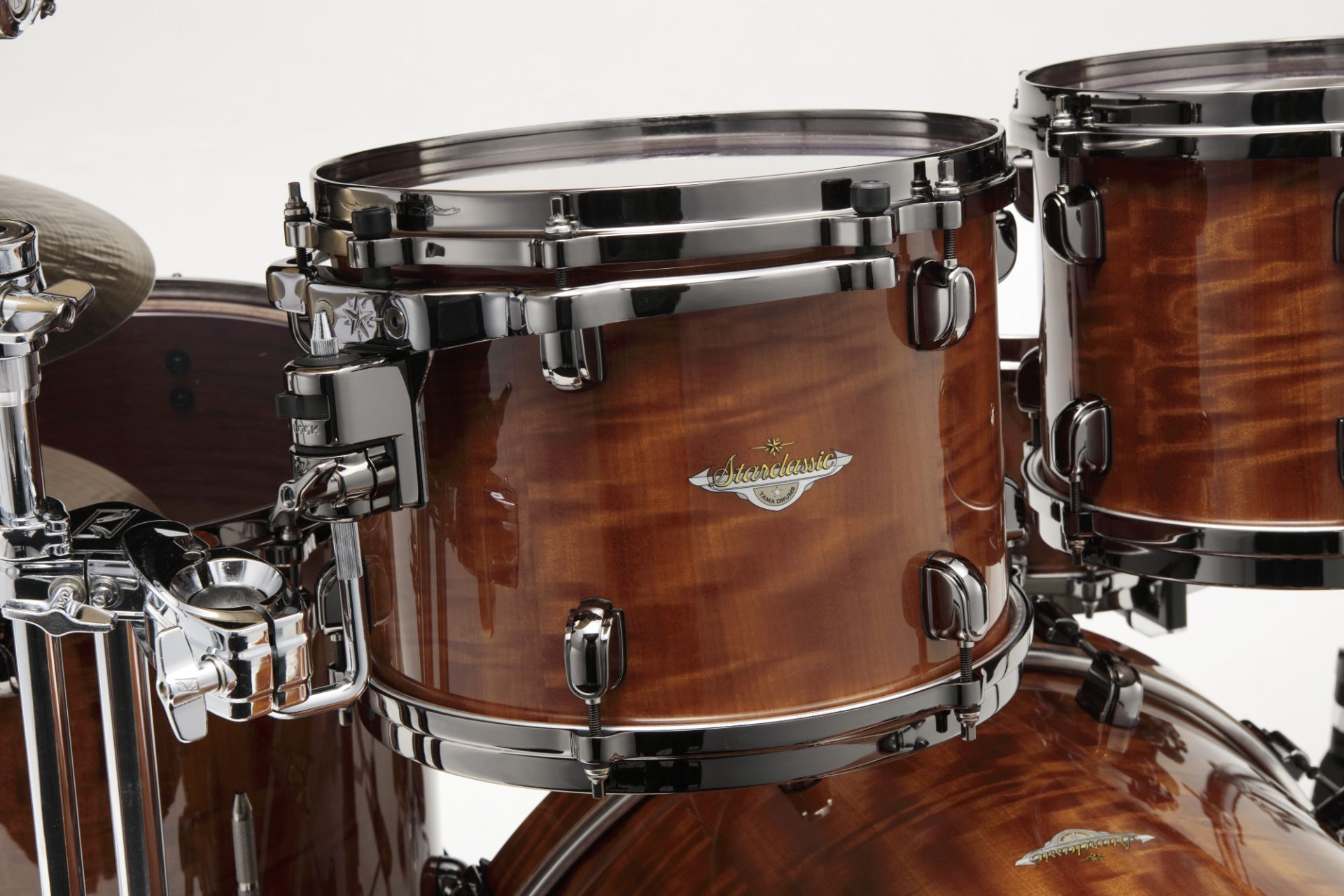 tama-be52zbas-gac-starclassic-bubinga-shell-set-gloss-african-cherry_6a2c156c026d5.jpg