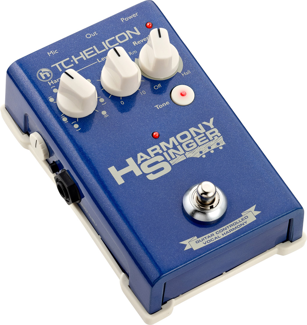 tc-helicon-harmony-singer-2_6061d42ca3a01.jpg