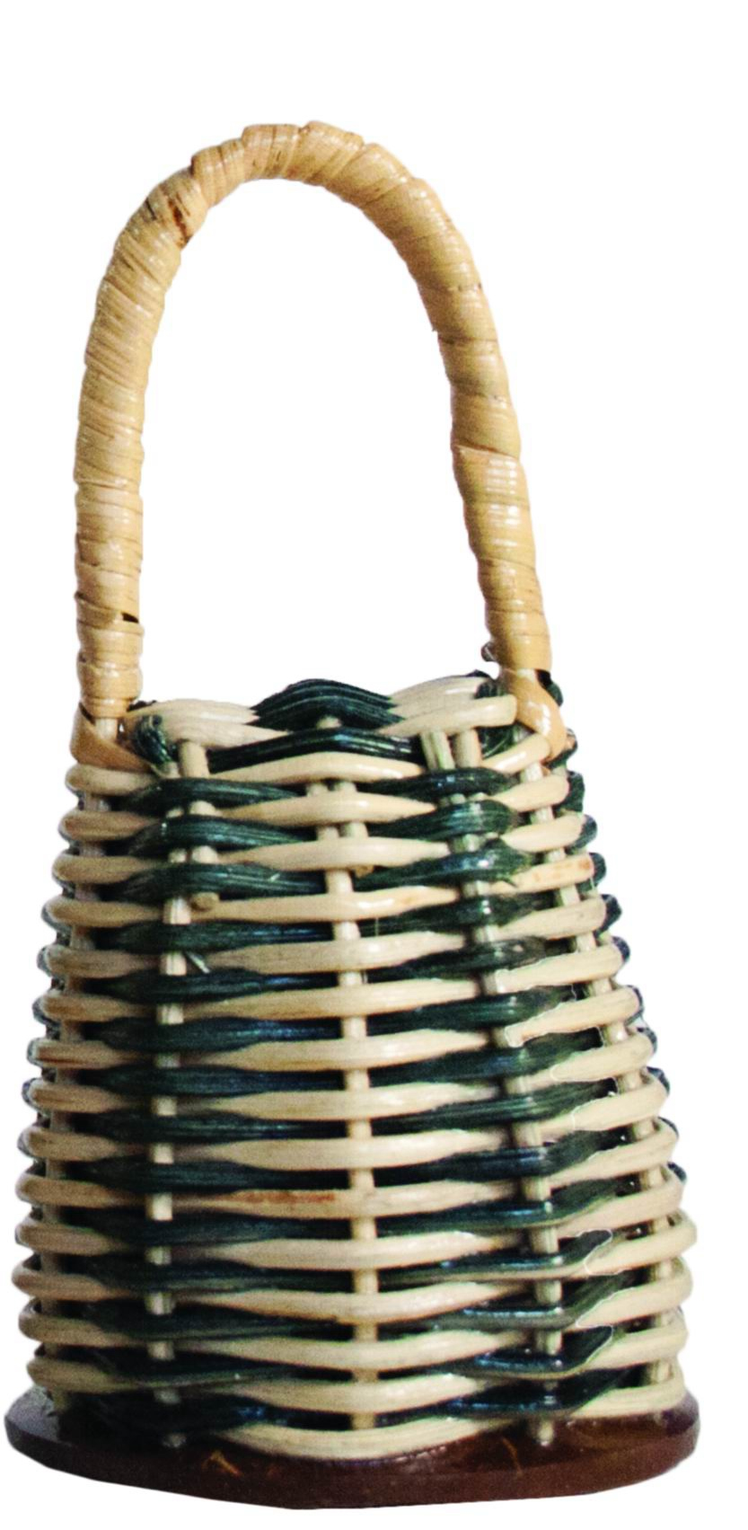 terre-caxixi-rattan-coconut-s_5df1239f40098.jpg