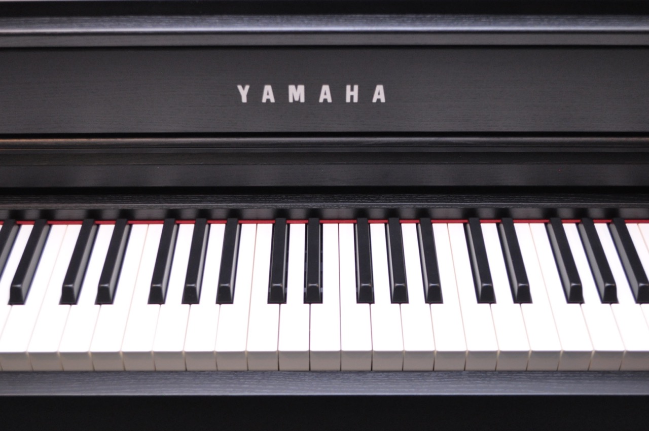 Yamaha CLP-635 B Envio Gratis