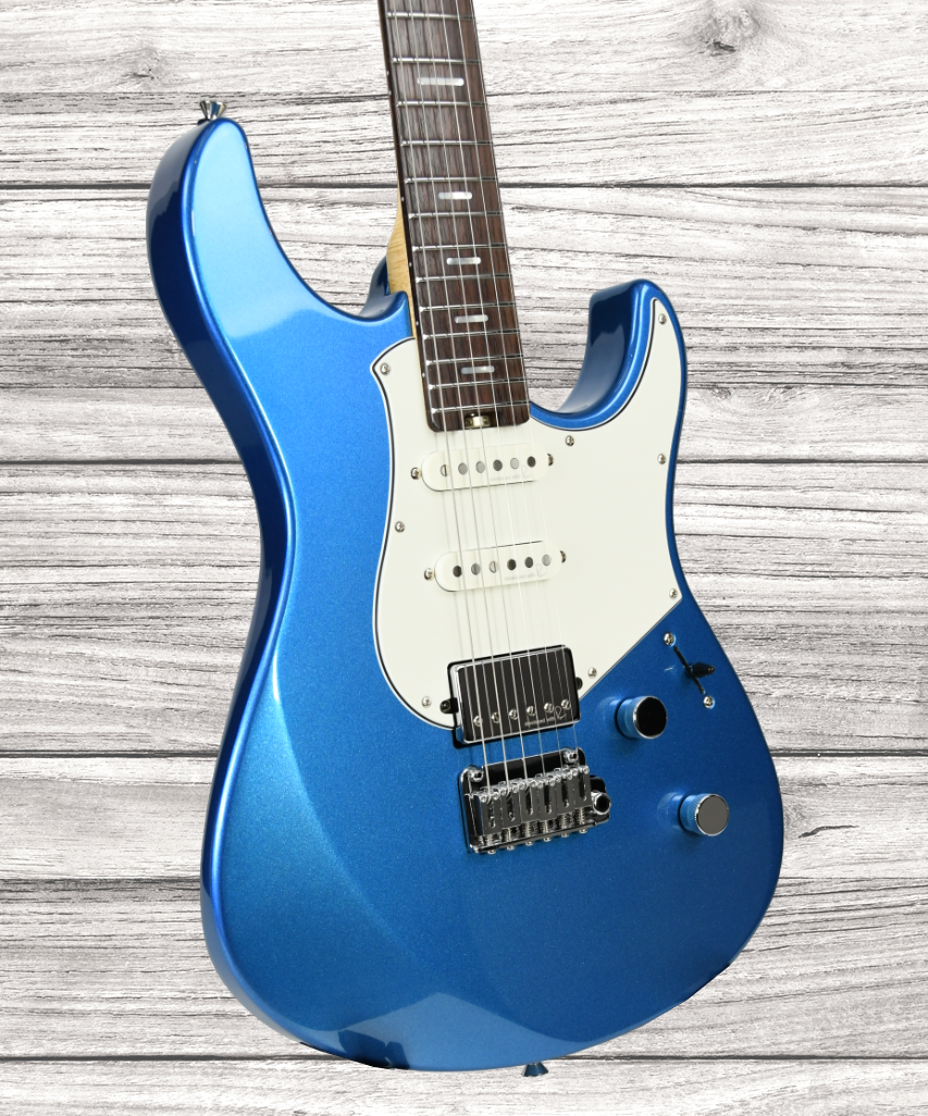 yamaha-pacifica-profesional-pacp12sb-sparkle-blue_667e85aadeceb.png