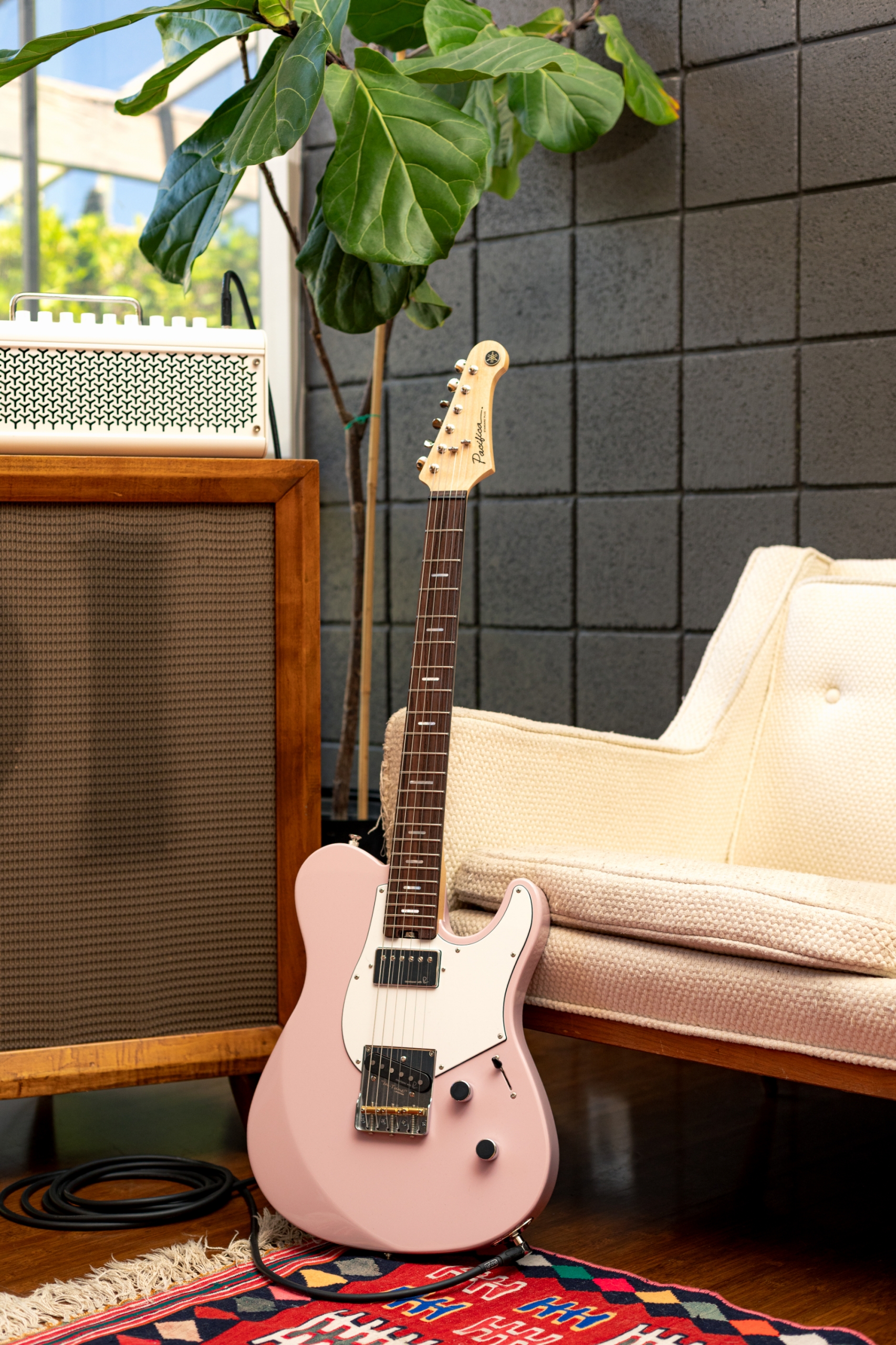 yamaha-pacifica-sc-std-11s-ash-pink_6979e42ac3e5a.jpg
