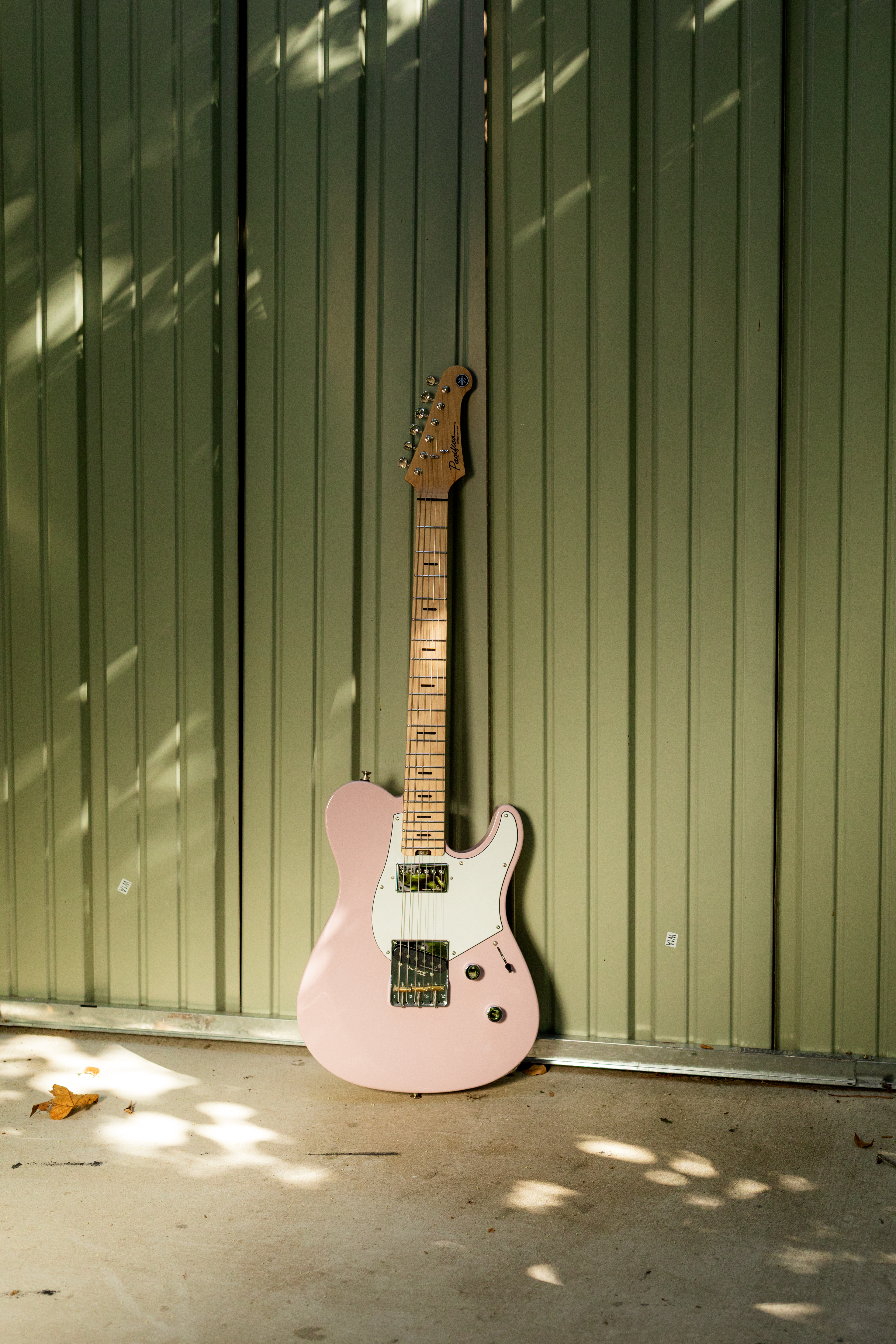 yamaha-pacifica-sc-std-11sm-ash-pink_6979ef32982a6.jpg